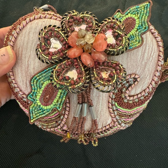 Mary Frances heart shaped pink purse - Picture 3 of 4